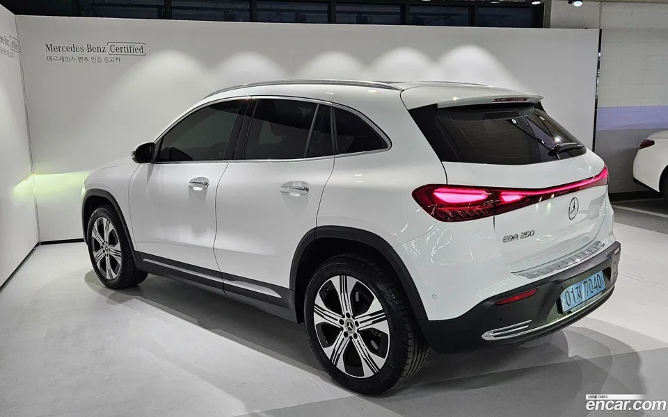 Mercedes-Benz EQA EQA250 2025 — thumbnail 3