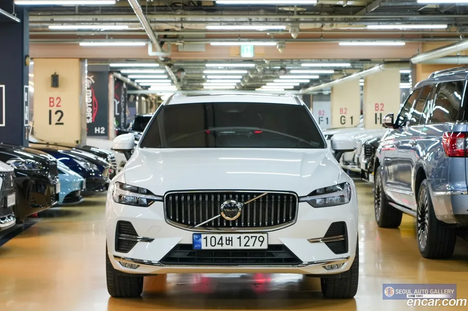 Volvo XC60 B5 2023 — thumbnail 3
