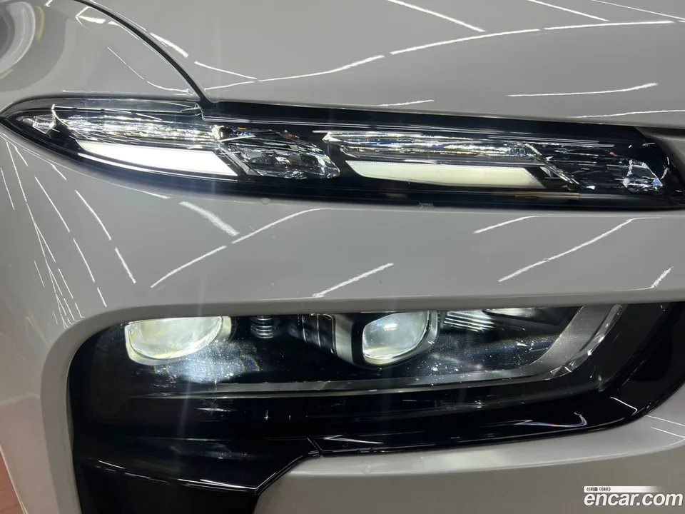 BMW X7 xDrive 40i M 6 2025 — thumbnail 2