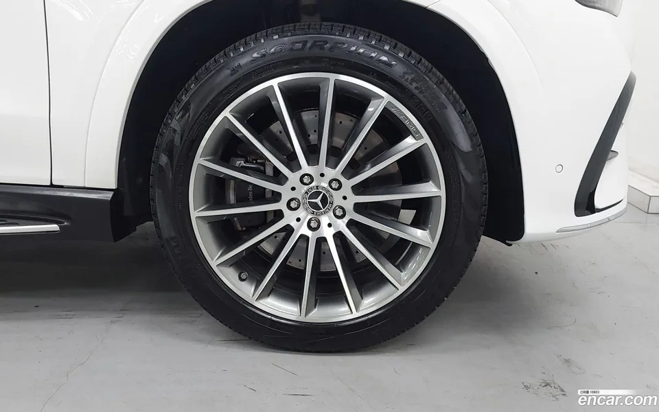 Mercedes-Benz GLE-Class GLE450 4MATIC 2025 — thumbnail 2