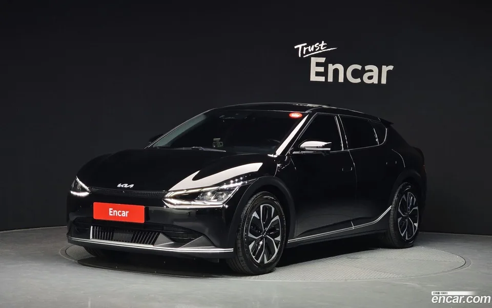 Kia EV6 2022 — photo 1, buy with delivery to Moscow