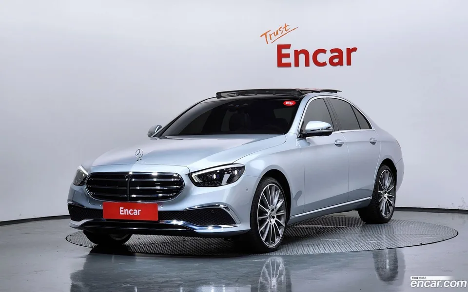 Mercedes-Benz E-Class E450 4MATIC 2023 — photo 1, buy with delivery to Moscow