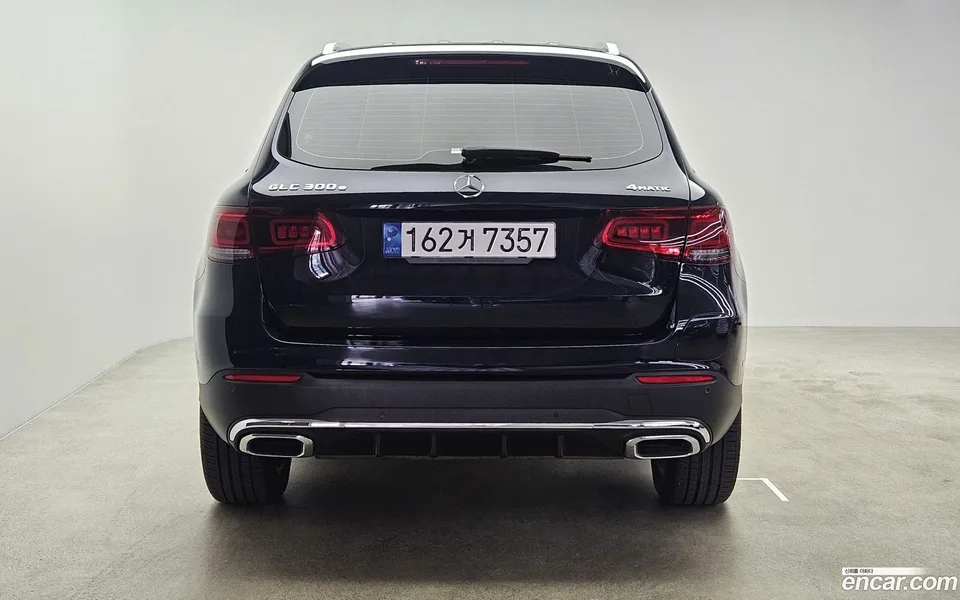 Mercedes-Benz GLC-Class GLC300e 4MATIC 2022 — thumbnail 4