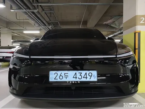 Tesla Model Y 2026