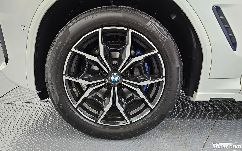 BMW X3 xDrive 20i M 2022 — thumbnail 2