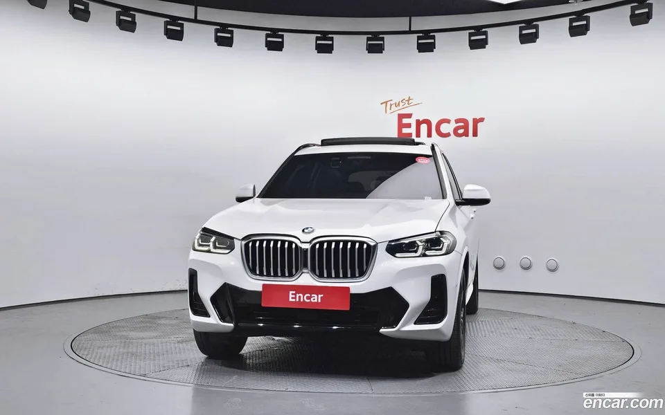 BMW X3 xDrive 20i M 2022 — thumbnail 3