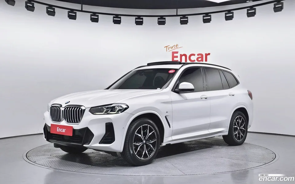 BMW X3 xDrive 20i M 2022 — photo 1, buy with delivery to Moscow