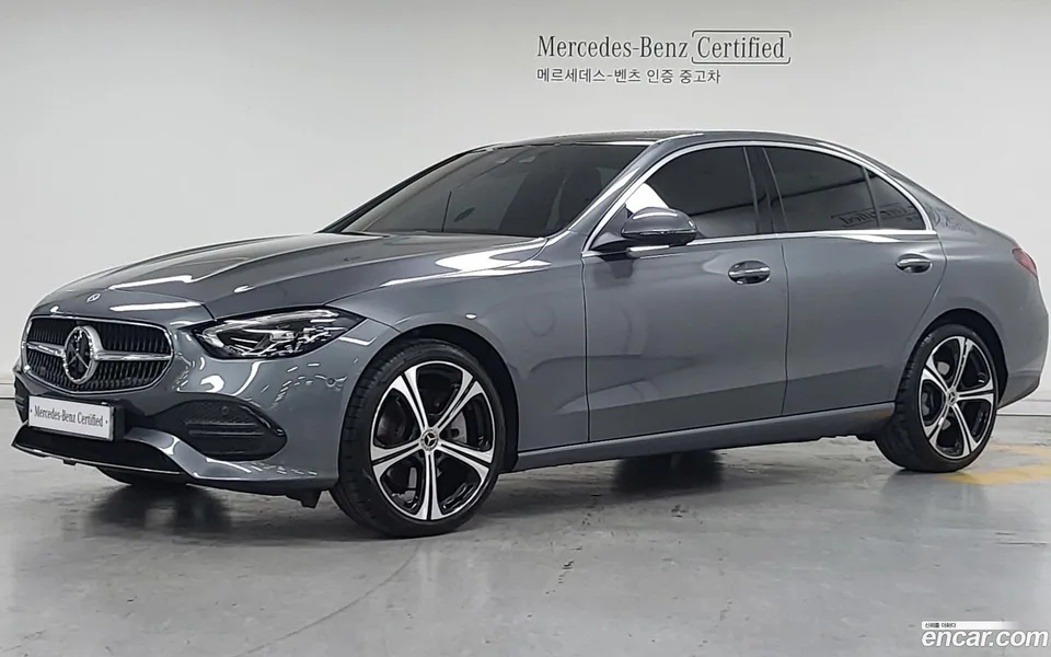 Mercedes-Benz C-Class C300 4MATIC 2023 — photo 1, buy with delivery to Moscow