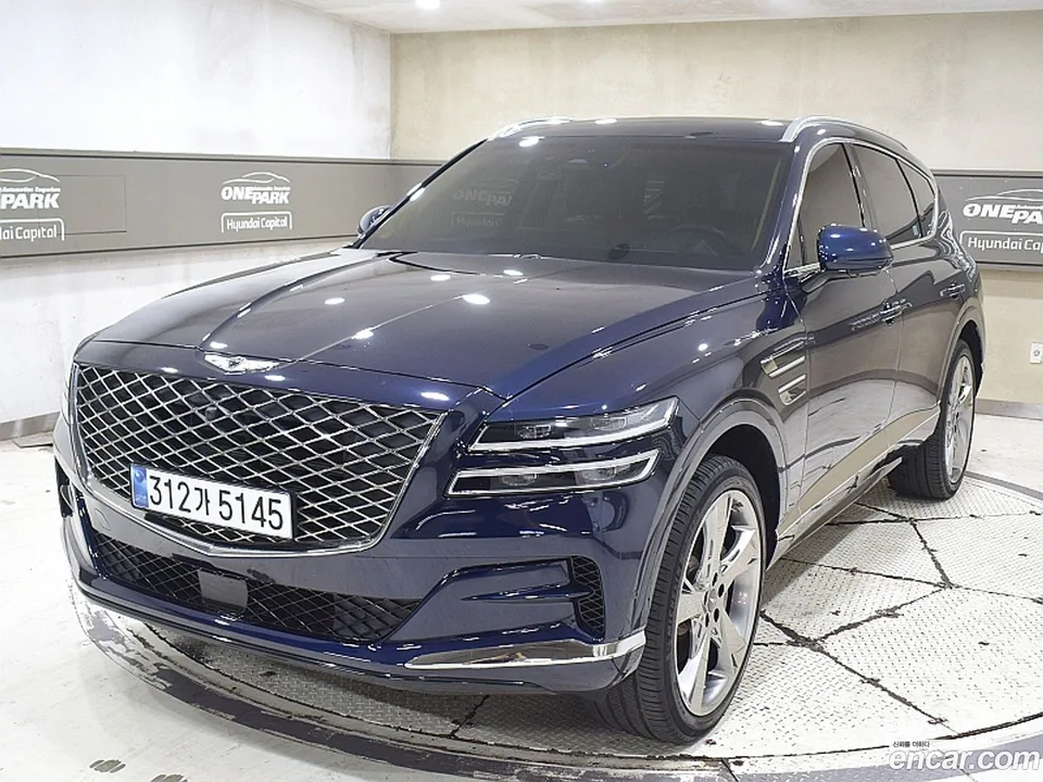Genesis GV80 2.5T AWD 2023 — photo 1, buy with delivery to Moscow