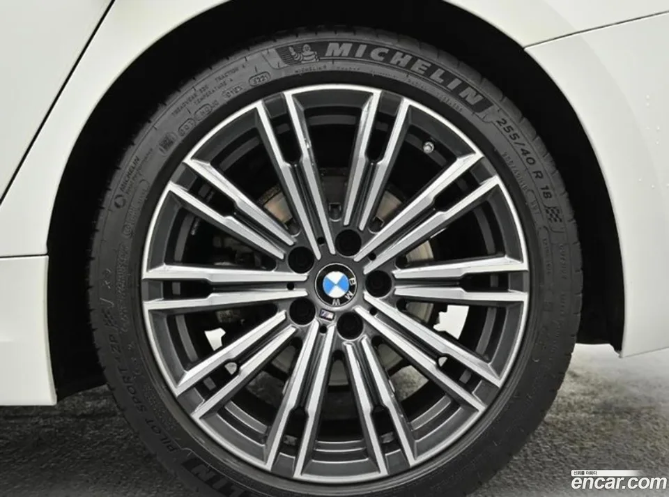 BMW 3 Series 320i M 2022 — thumbnail 5