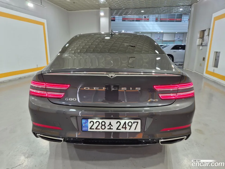 Genesis G80 2.5 AWD 2023 — thumbnail 4