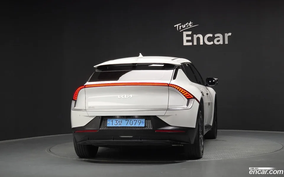 Kia EV6 2024 — thumbnail 4