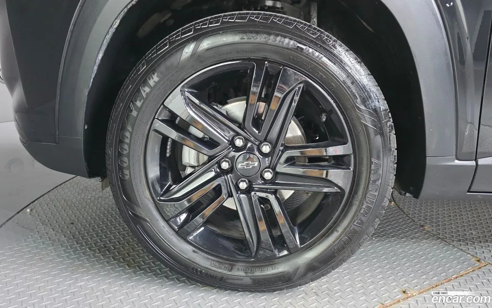 Chevrolet Trax Crossover 1.2 ACTIV 2023 — миниатюра 5