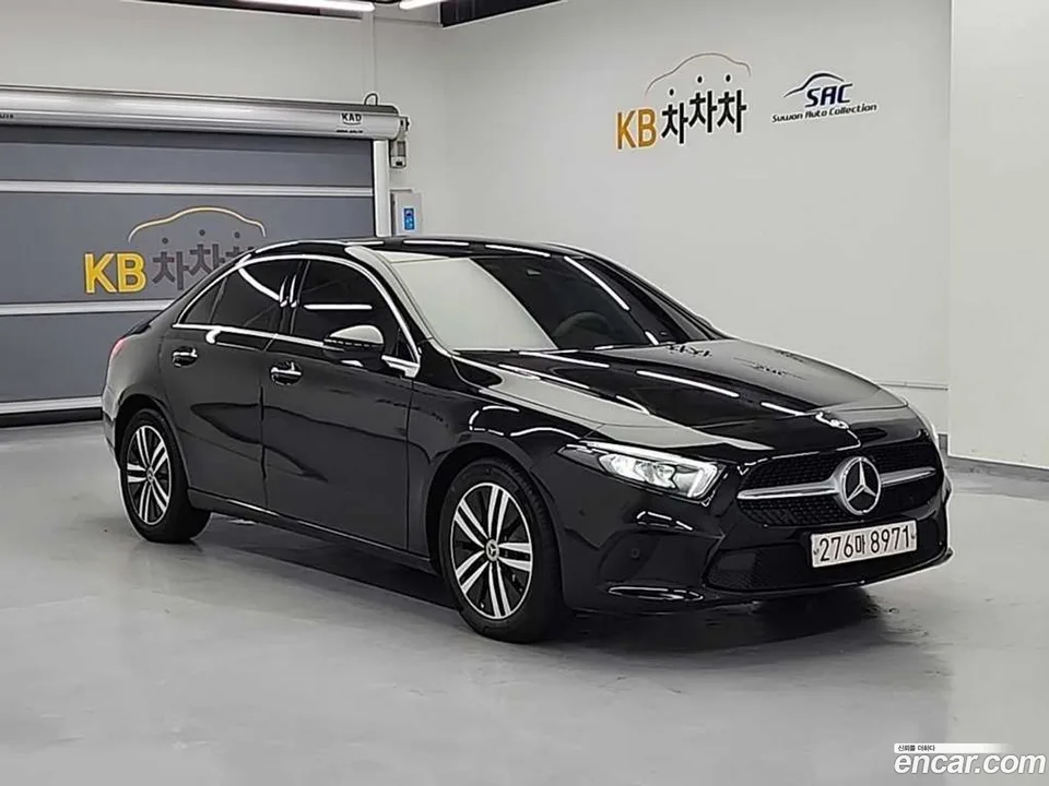Mercedes-Benz A-Class A220 2022 — thumbnail 4