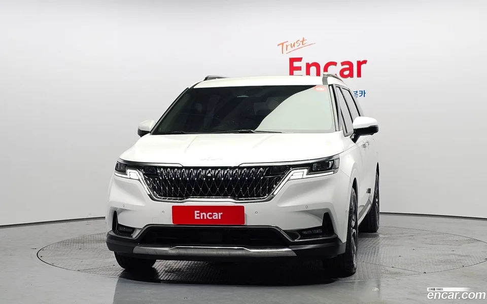Kia Carnival 9 2023 — thumbnail 3