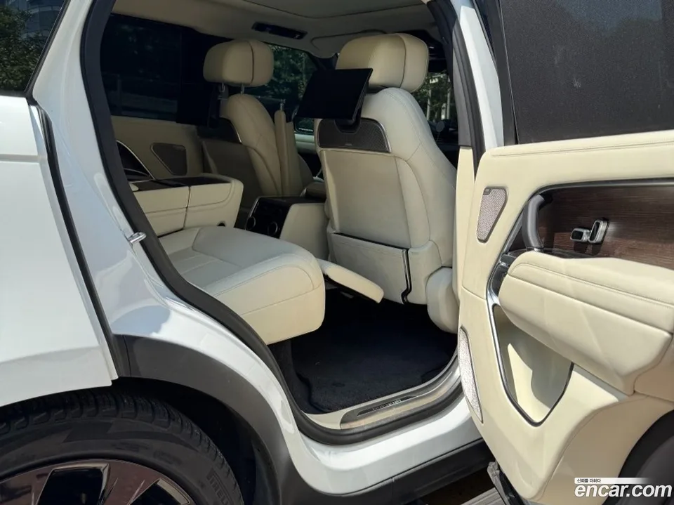 Land Rover Range Rover P530 AB LWB 2023 — thumbnail 4