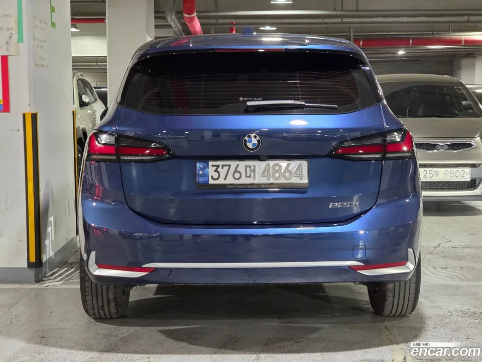 BMW 2 Series Active Tourer 220i 2023 — thumbnail 4