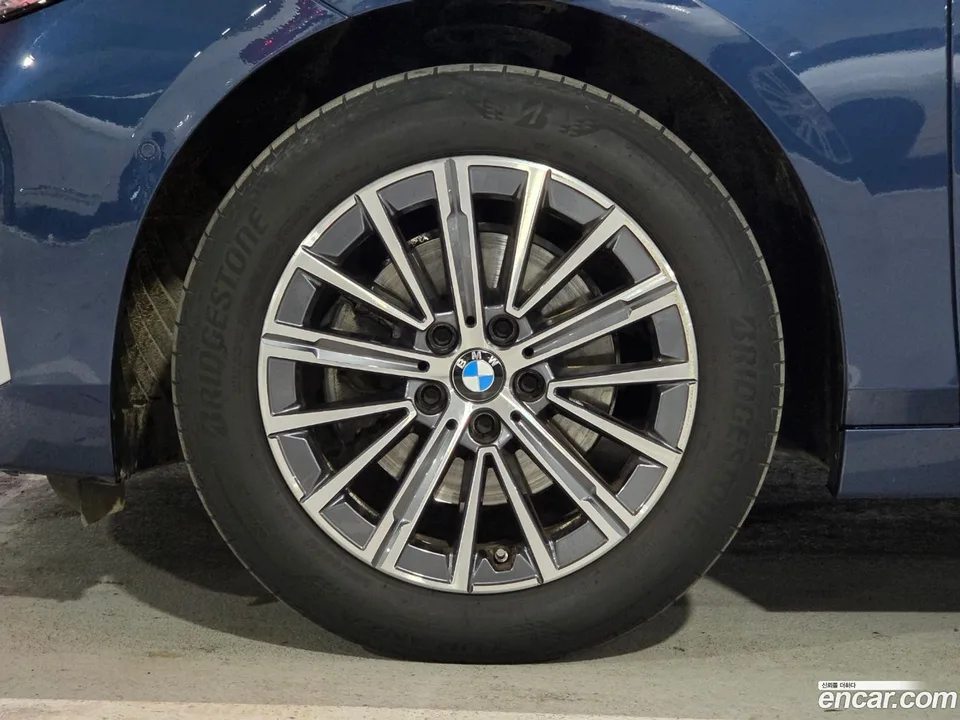 BMW 2 Series Active Tourer 220i 2023 — thumbnail 5