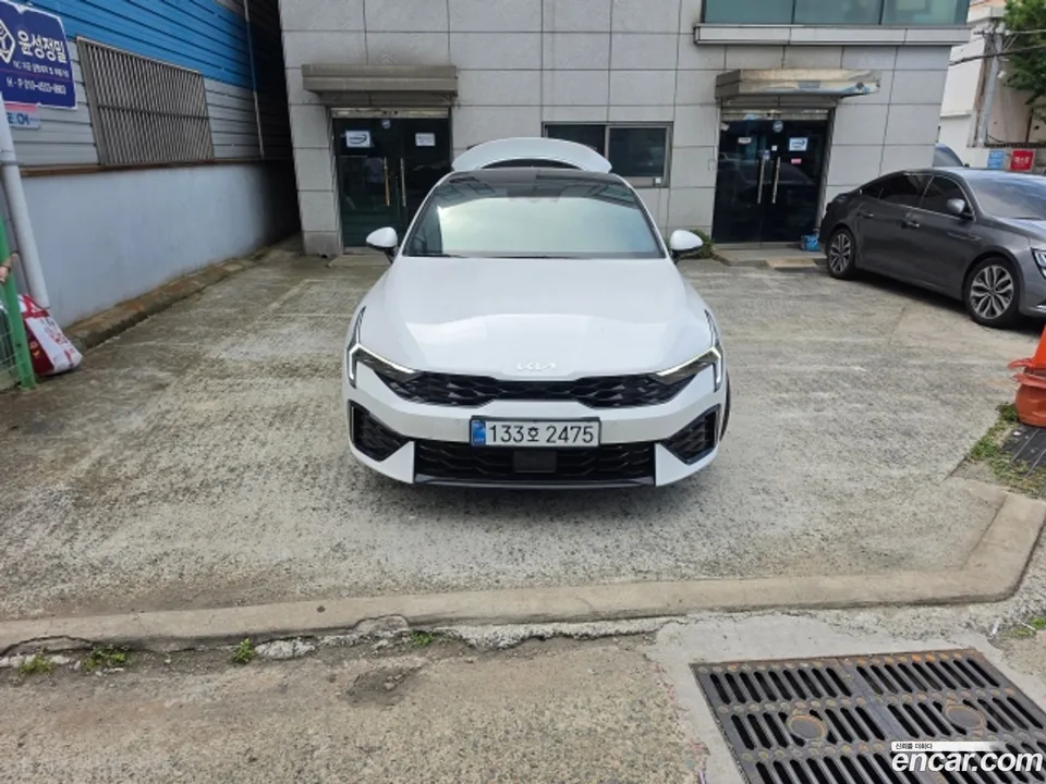 Kia K5 1.6 2025 — photo 1, buy with delivery to Moscow
