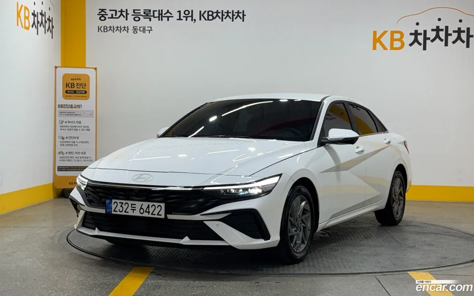 Hyundai Avante CN7 1.6 2023 — photo 1, buy with delivery to Moscow