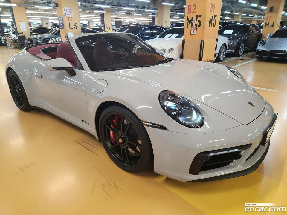 Porsche 911 (992) 4 GTS 2023 — thumbnail 3
