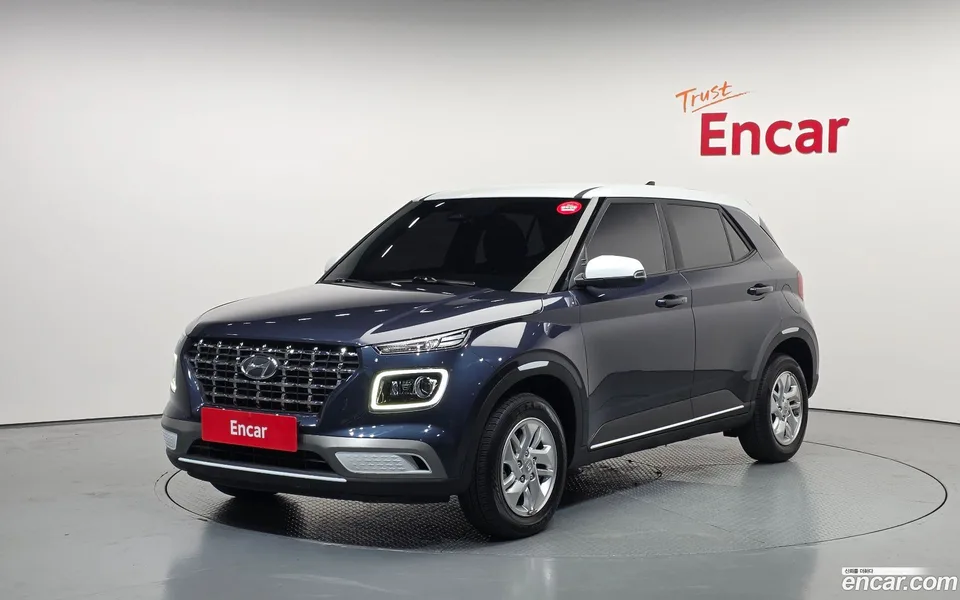 Hyundai Venue 1.6 2023 — photo 1, buy with delivery to Moscow