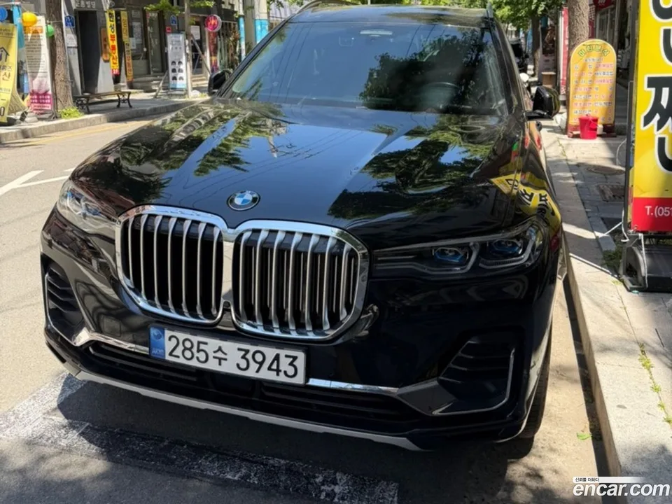 BMW X7 xDrive 40i 6 2022 — thumbnail 4