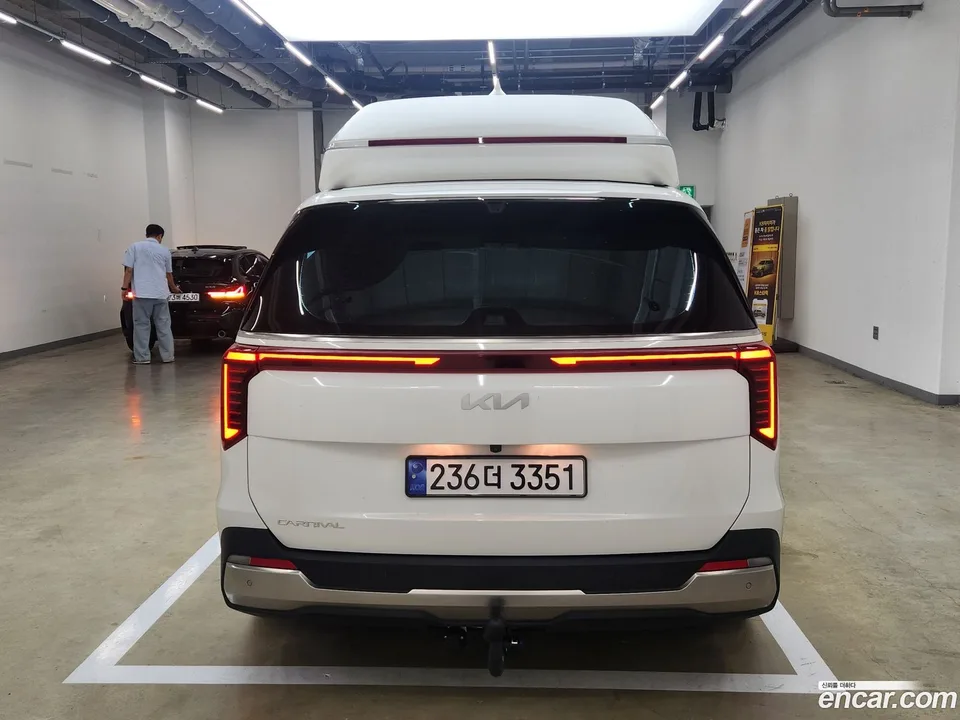 Kia Carnival 9 () 2024 — thumbnail 2