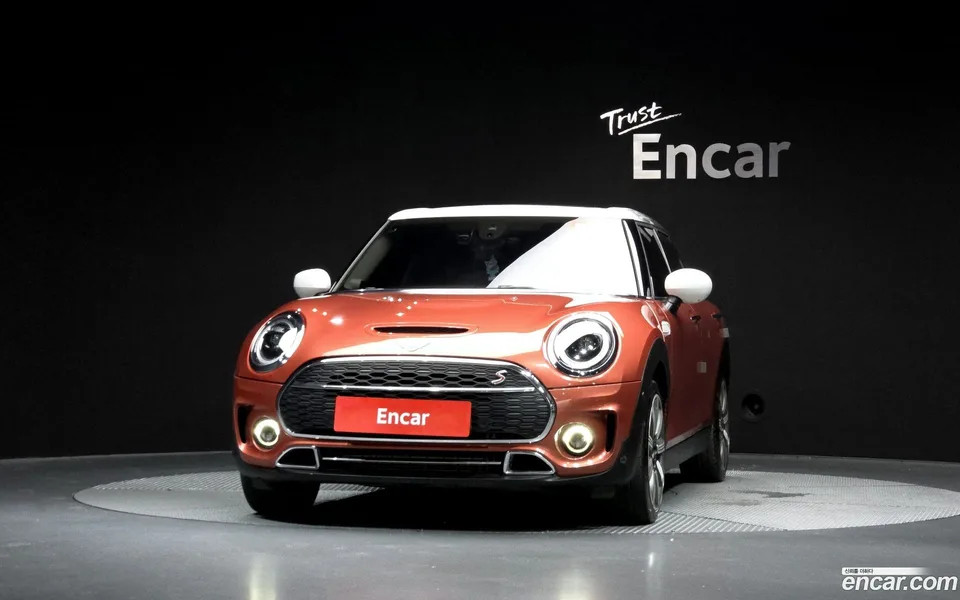 MINI Cooper S Clubman 2023 — thumbnail 3