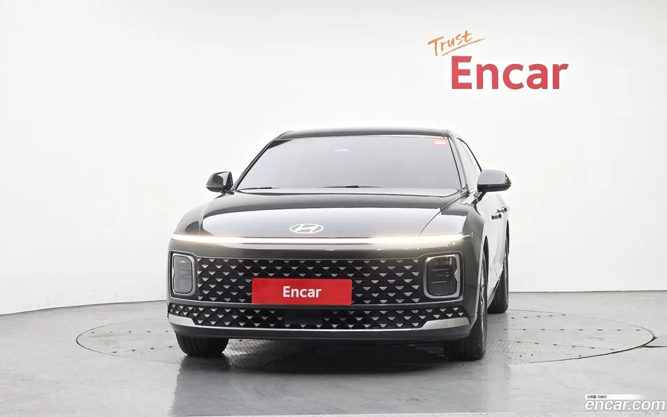 Hyundai Grandeur 2.5 2WD 2023 — thumbnail 3