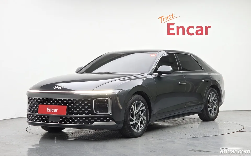 Hyundai Grandeur 2.5 2WD 2023 — photo 1, buy with delivery to Moscow
