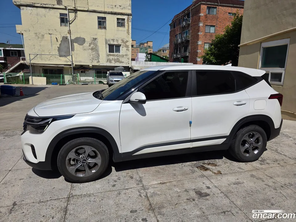 Kia Seltos 1.6 2WD 2022 — thumbnail 3