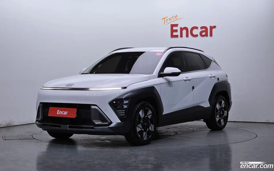 Hyundai Kona Hybrid 2024 — photo 1, buy with delivery to Moscow
