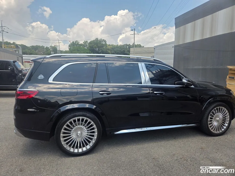 Mercedes-Benz GLS-Class GLS600 4MATIC 2025 — thumbnail 5