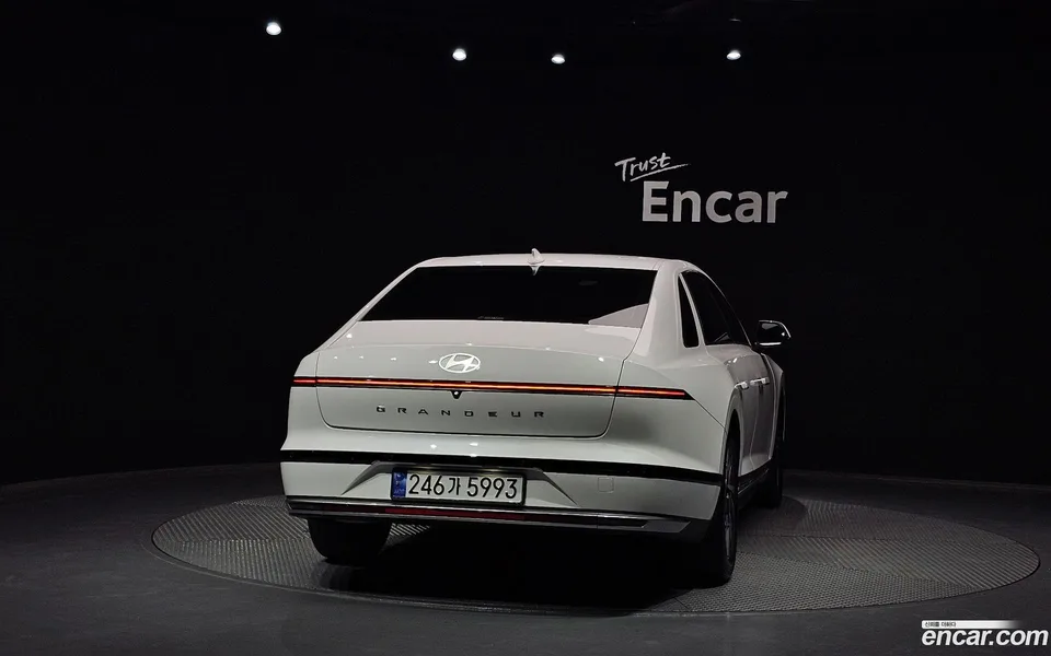 Hyundai Grandeur 2.5 2WD 2023 — thumbnail 4