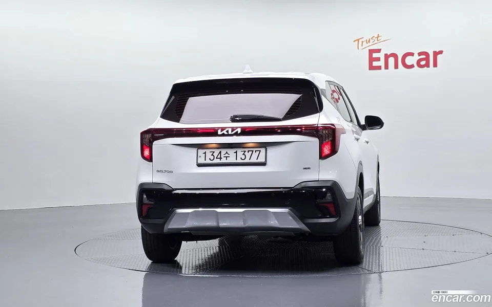 Kia Seltos 1.6 4WD 2022 — thumbnail 4