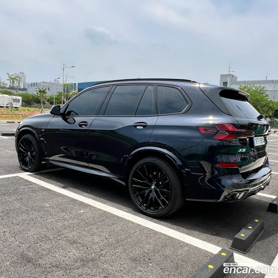 BMW X5 xDrive 40i M 2024 — thumbnail 4