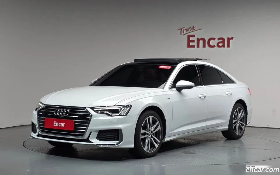 Audi A6 45 TFSI 2022 — photo 1, buy with delivery to Moscow