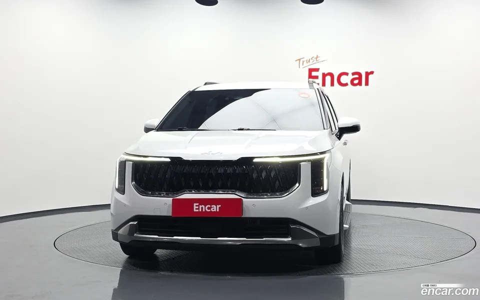 Kia Carnival 9 2024 — thumbnail 3