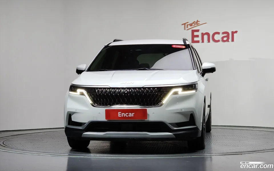 Kia Carnival 9 2022 — thumbnail 3