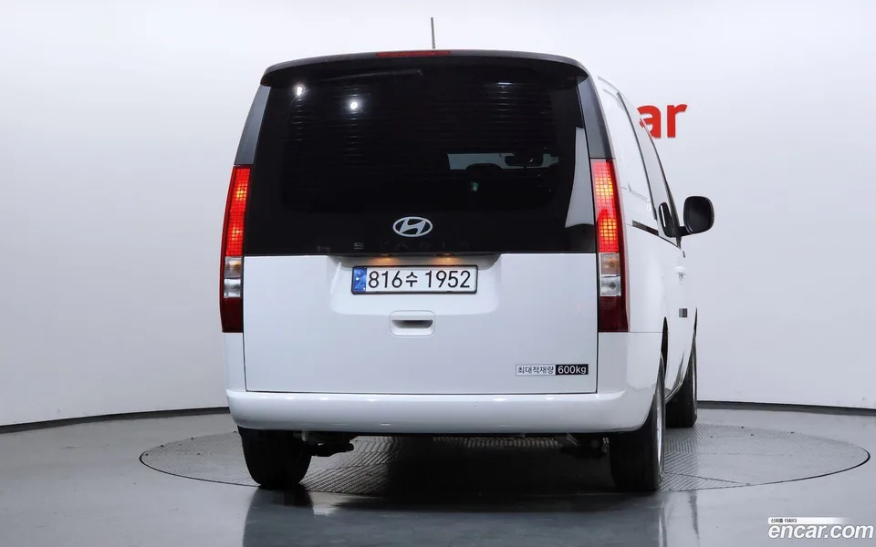 Hyundai Staria 5 2024 — thumbnail 4