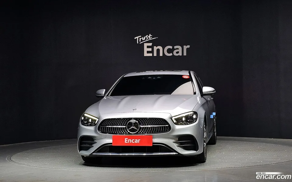Mercedes-Benz E-Class E220d 4MATIC AMG Line 2022 — thumbnail 3