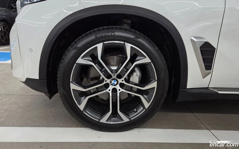 BMW X5 xDrive 30d xLine 2025 — thumbnail 2