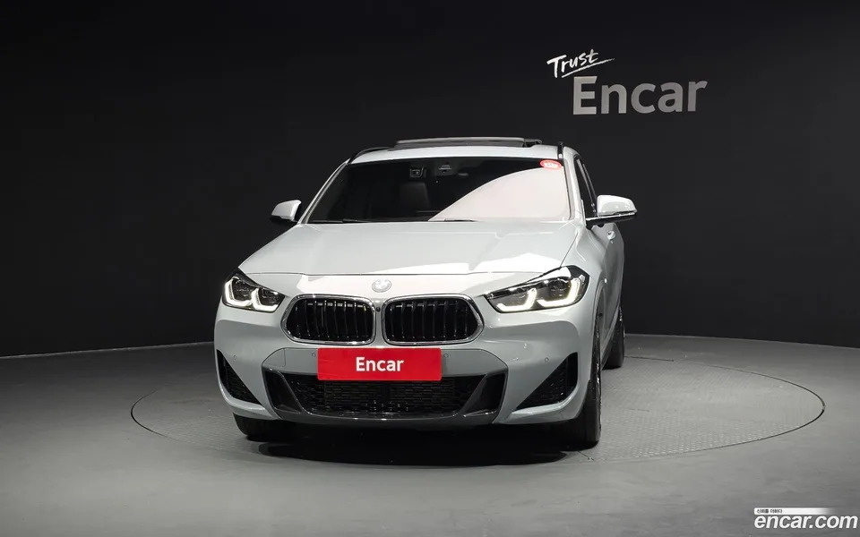 BMW X2 xDrive20i M 2023 — thumbnail 3