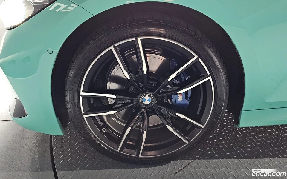 BMW 3 Series M340i 2024 — thumbnail 2