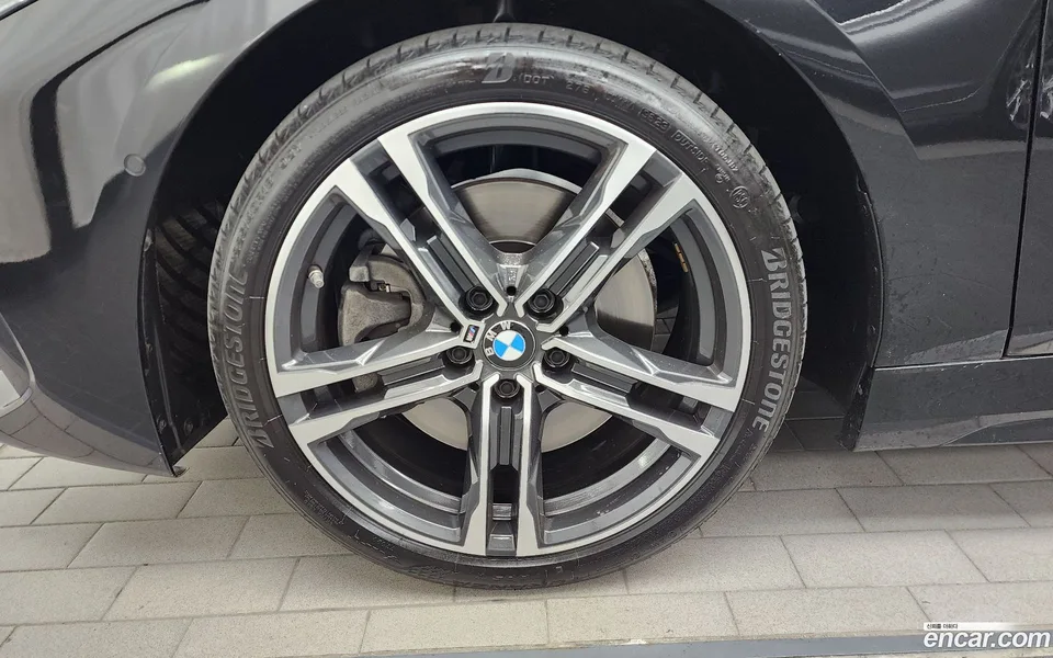 BMW 1 Series 120i M 2024 — thumbnail 2