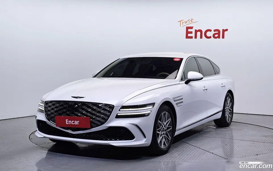 Genesis G80 2.5 2WD 2024 — photo 1, buy with delivery to Moscow
