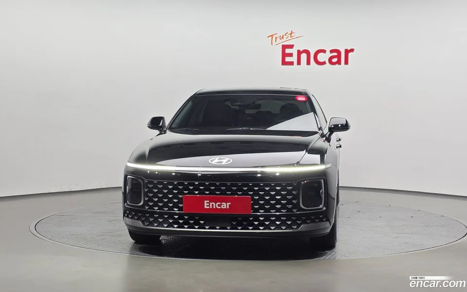 Hyundai Grandeur 3.5 2WD 2023 — thumbnail 3