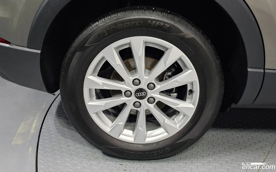 Audi Q3 35 TDI 2023 — thumbnail 5