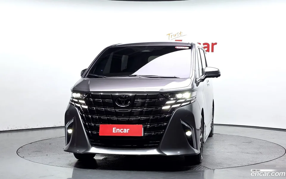 Toyota Alphard 2.5 HEV AWD 2025 — thumbnail 3